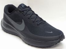 ナイキ レボリューション 8 HJ9198-002