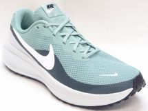 ナイキ レボリューション 8 HJ9198-007