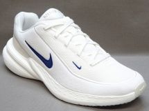 ナイキ アップリフトSC IB2765-011