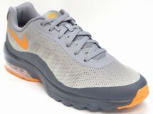 ナイキ AIR MAX INVIGOR 749680-009