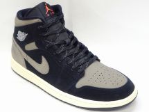 ナイキ AIR JORDAN 1 MID SE IB7110-002
