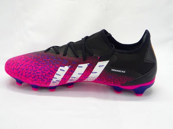アディダスADIDASプレデターフリーク.3 ロー HG/AG FZ3706|男の アディダスADIDASプレデターフリーク.3 ロー HG/AG FZ3706|男の