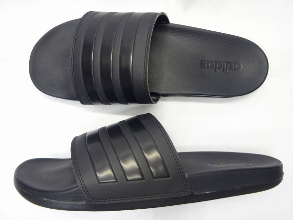 アディダス ADILETTE COMFORT U GZ5896