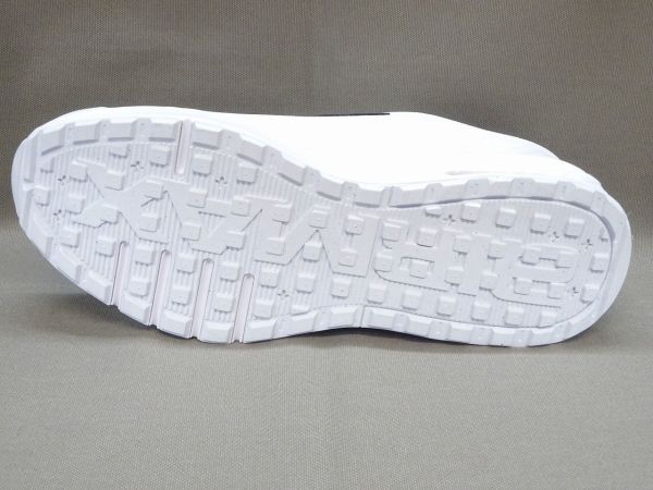 ナイキ AIR MAX BIA IF2624-100