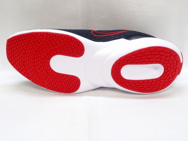 ナイキ アップリフトSC IB2765-006