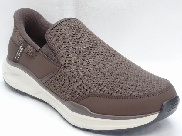 スケッチャーズ EQUALIZER 6.0-STOAVER 233103-BRN