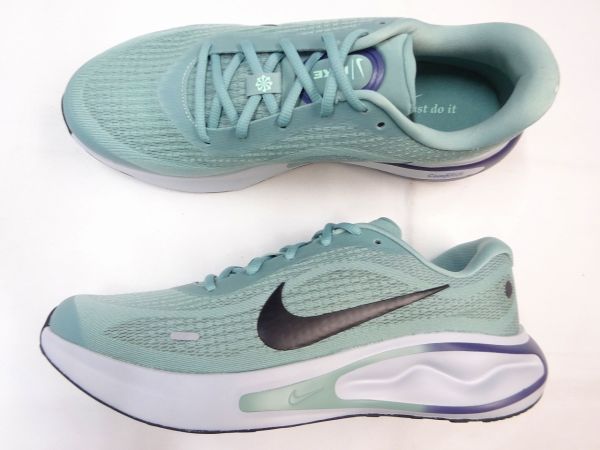 ナイキ JOURNEY RUN FN0228-010