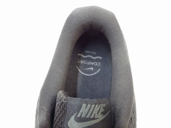 ナイキ レボリューション 8 HJ9198-002