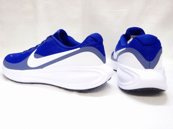 ナイキ レボリューション 8 HJ9198-401