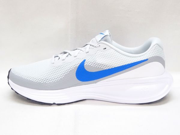 ナイキ レボリューション 8 HJ9198-006