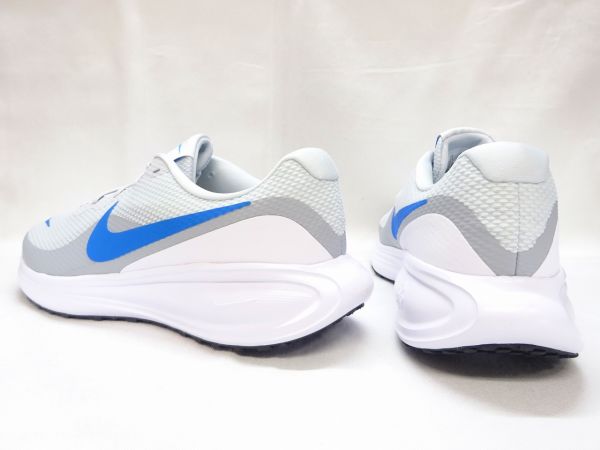 ナイキ レボリューション 8 HJ9198-006