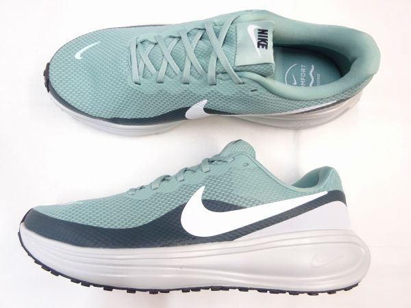 ナイキ レボリューション 8 HJ9198-007