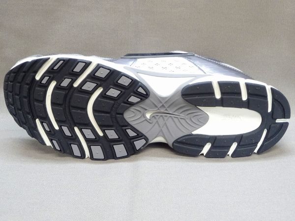 ナイキ V5 RNR HJ5228-009