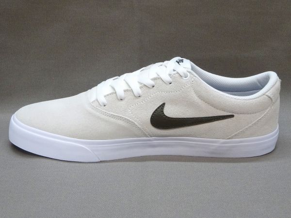 ナイキ チャージスエード IB2750-101