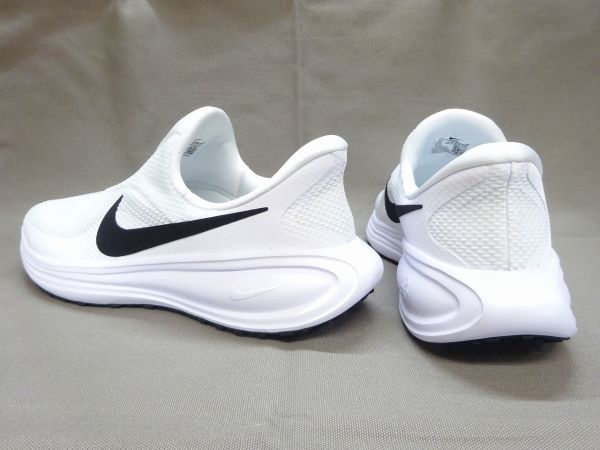 ナイキ レボリューション 8 EASYON HQ2414-100