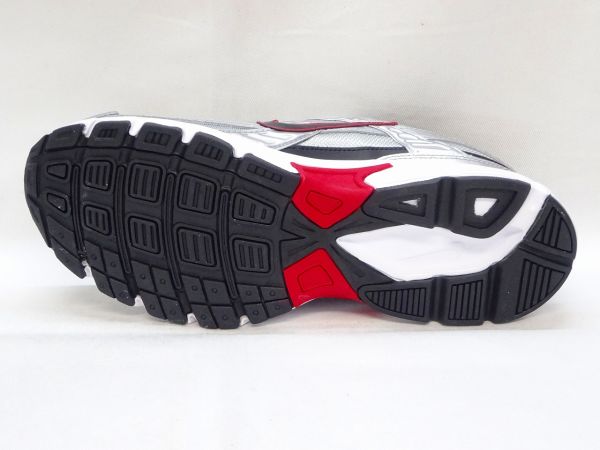 ナイキ INITIATOR（イニシエーター） 394055-001