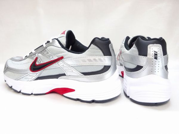 ナイキ INITIATOR（イニシエーター） 394055-001