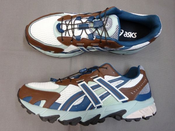 アシックス GEL-SONOMA TR62 1203A876-100